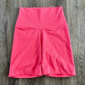 Yogalicious Lux Bike Shorts Bright Pink - Size: Small